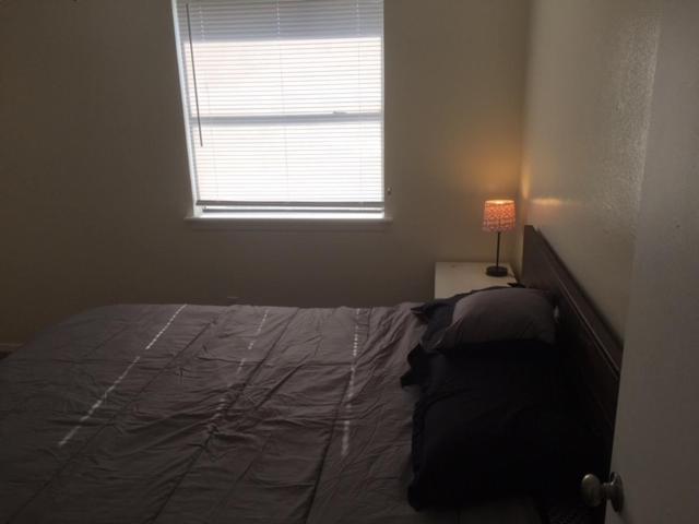 Fully Furnished Two Bedroom Apartment Lawton Esterno foto